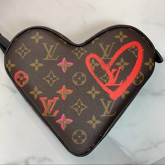 Louis Vuitton Heartbox Crossbody Sac Coeur heart bag Fall in Love HK LV Monogram - Picture 4 of 14